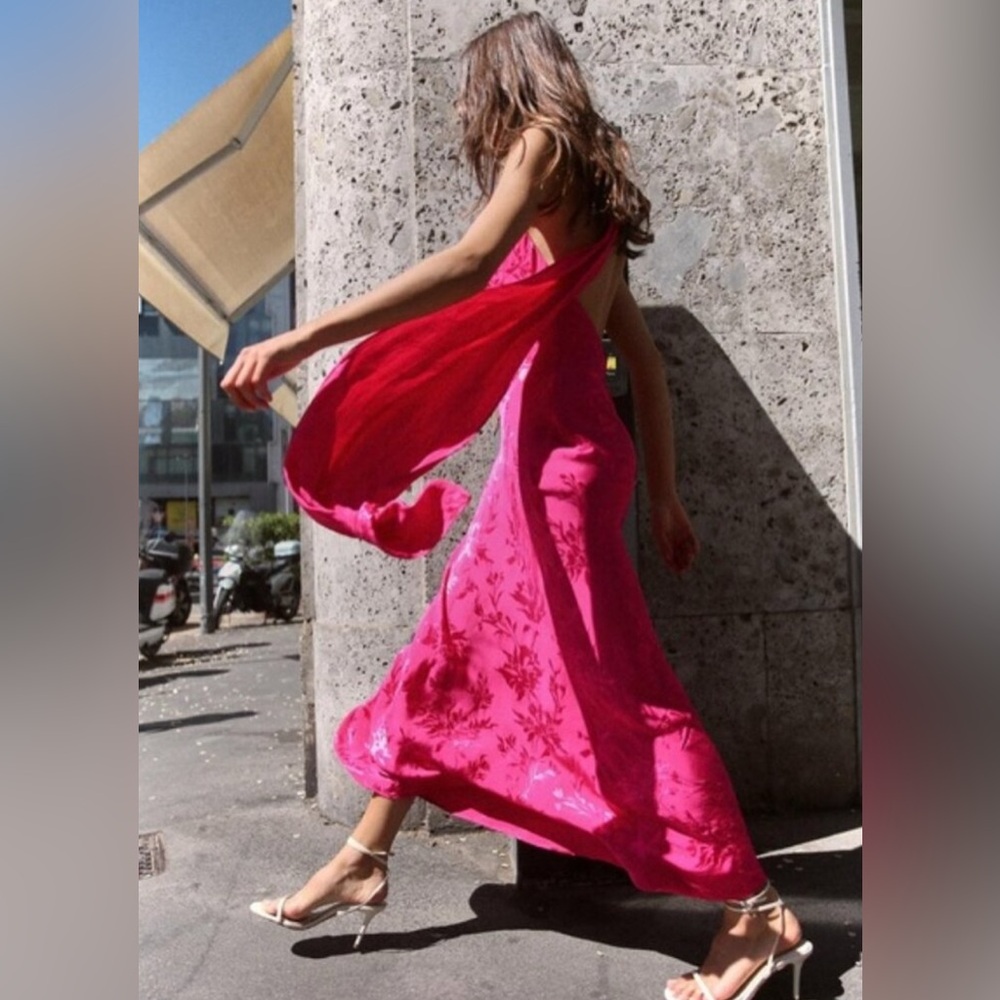 Zara Vibrant Hot Pink Jacquard Bow Summer Halter Maxi Dress (Size Medium) - Picture 7 of 11